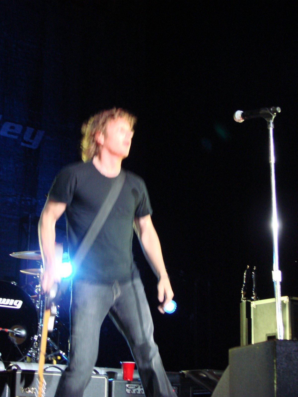 Music Notes - Dierks Bentley, photograph 0017