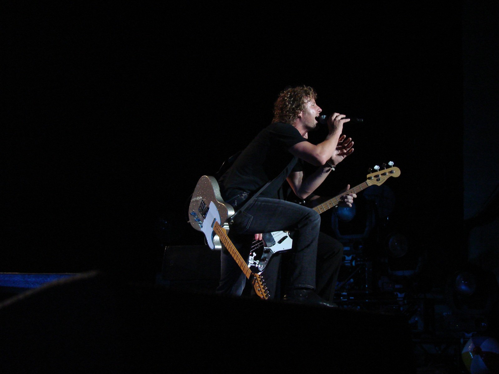 Music Notes - Dierks Bentley, photograph 0023