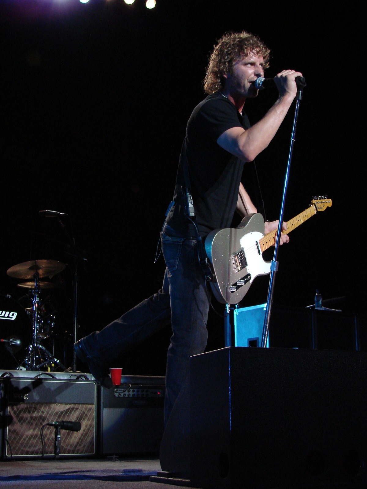 Music Notes - Dierks Bentley, photograph 0036