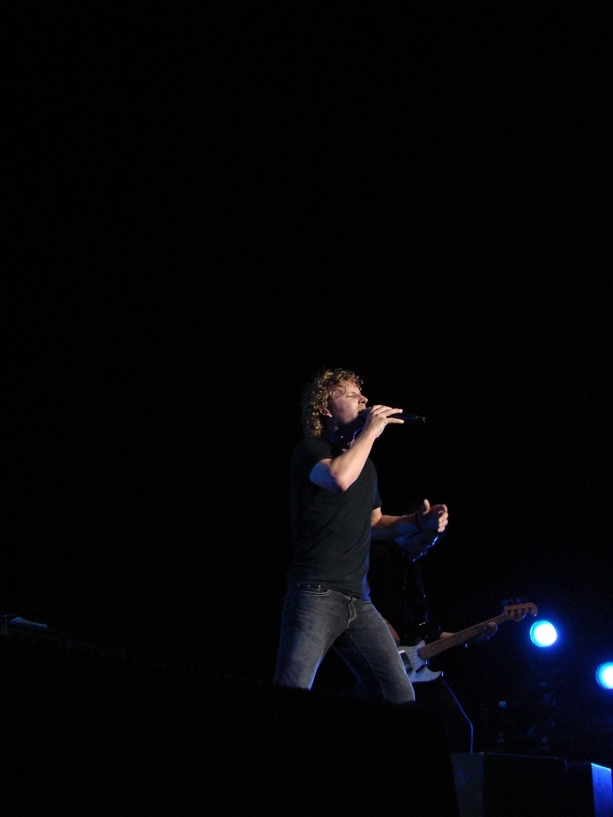 Music Notes - Dierks Bentley, photograph 0072