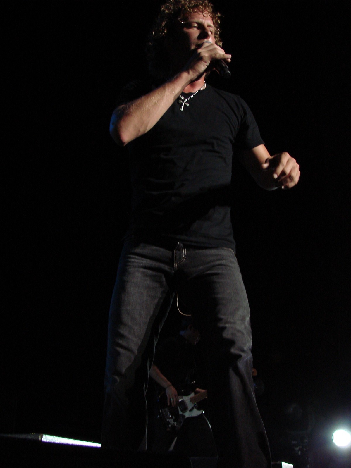 Music Notes - Dierks Bentley, photograph 0076