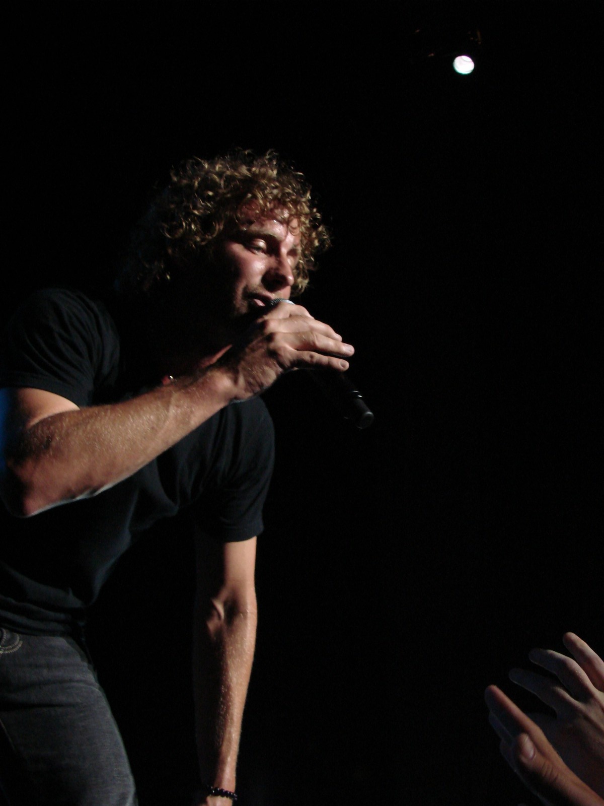 Music Notes - Dierks Bentley, photograph 0077