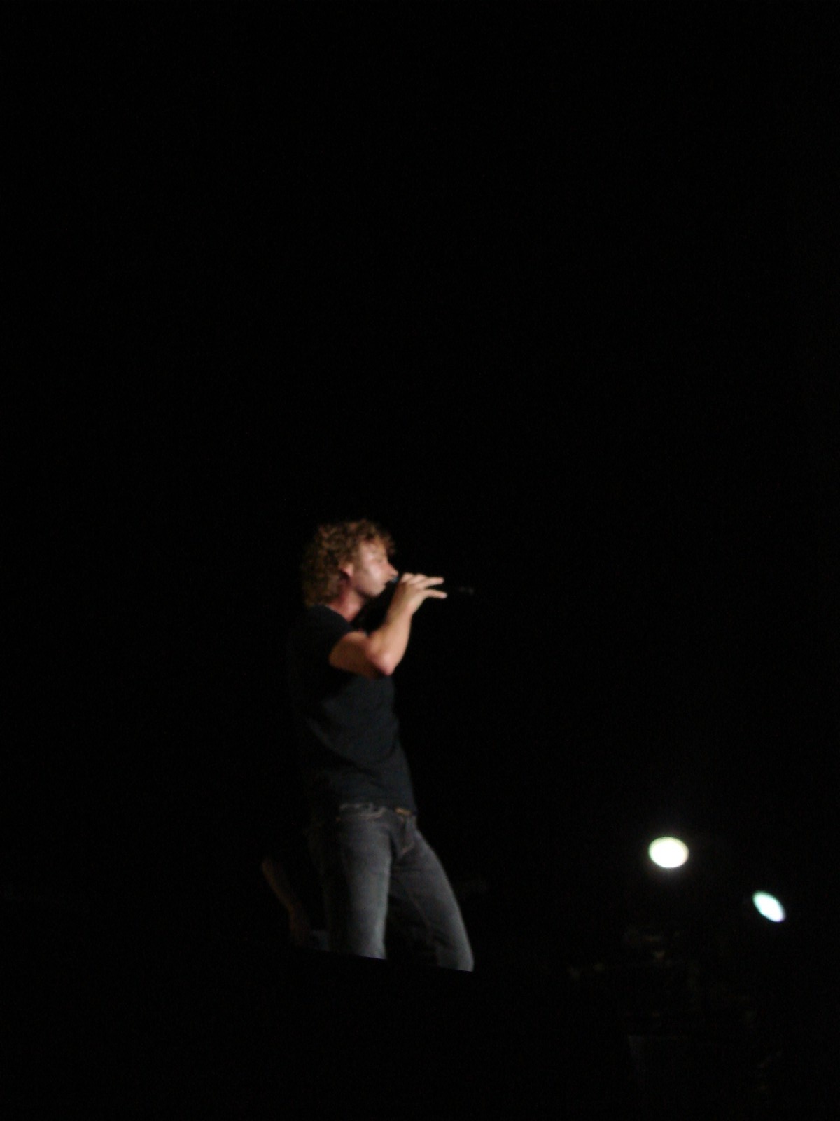 Music Notes - Dierks Bentley, photograph 0078