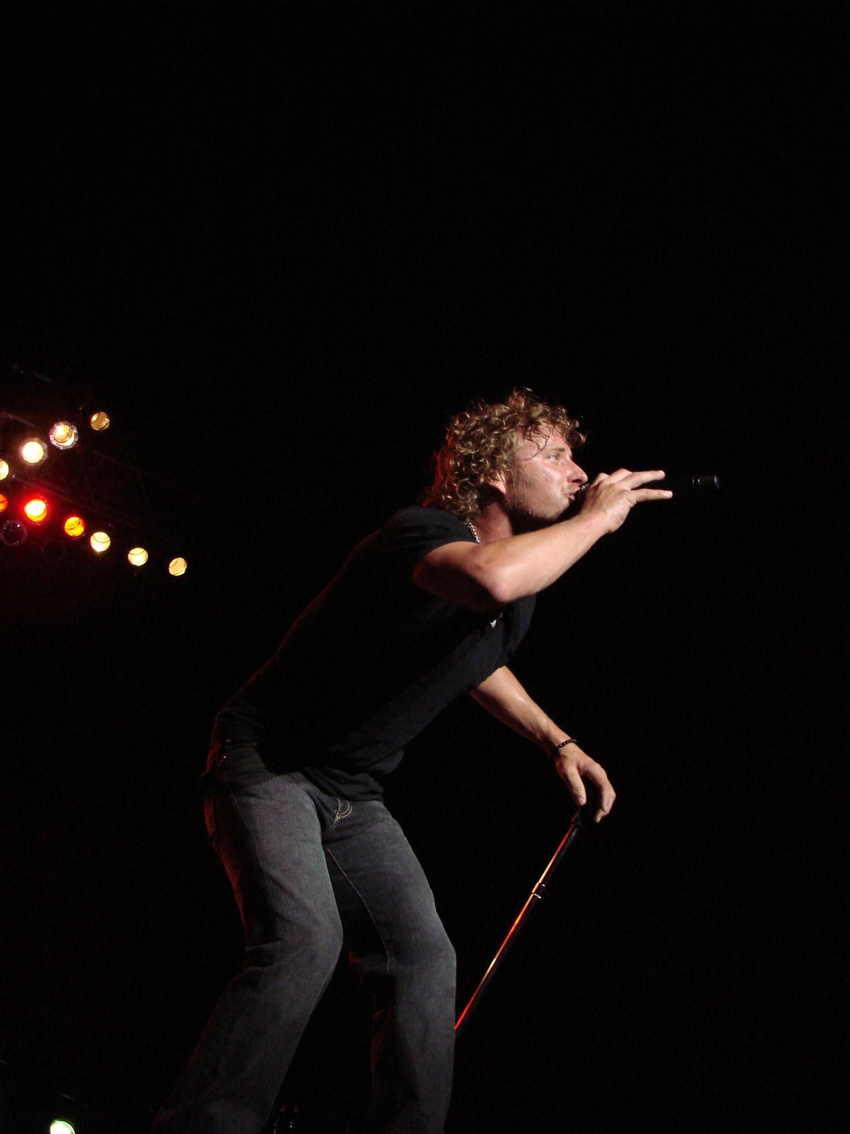 Music Notes - Dierks Bentley, photograph 0080