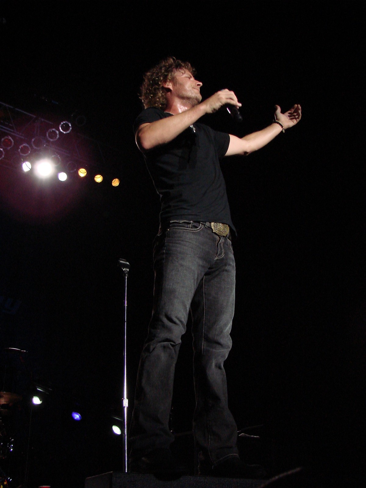 Music Notes - Dierks Bentley, photograph 0083