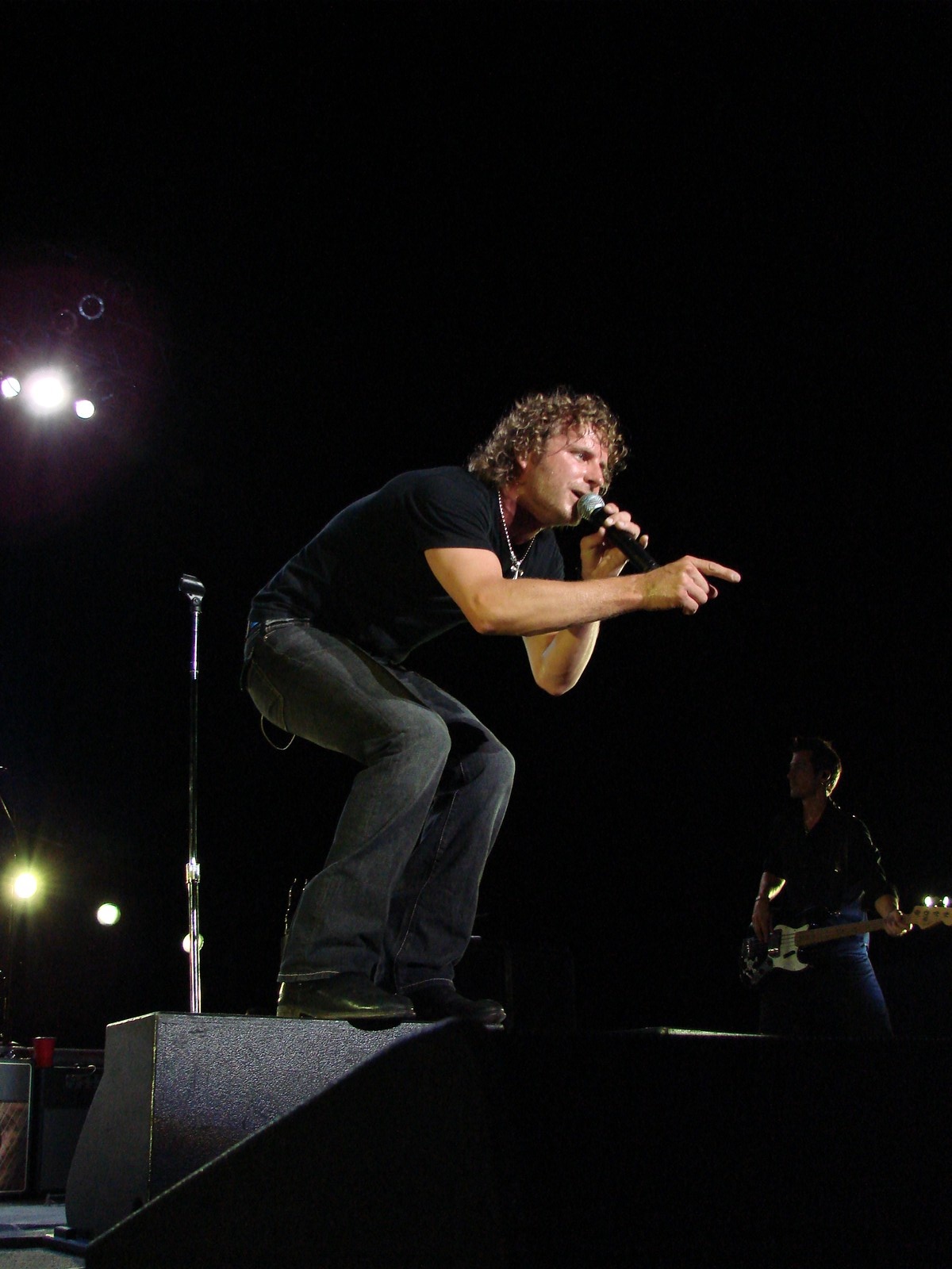 Music Notes - Dierks Bentley, photograph 0092